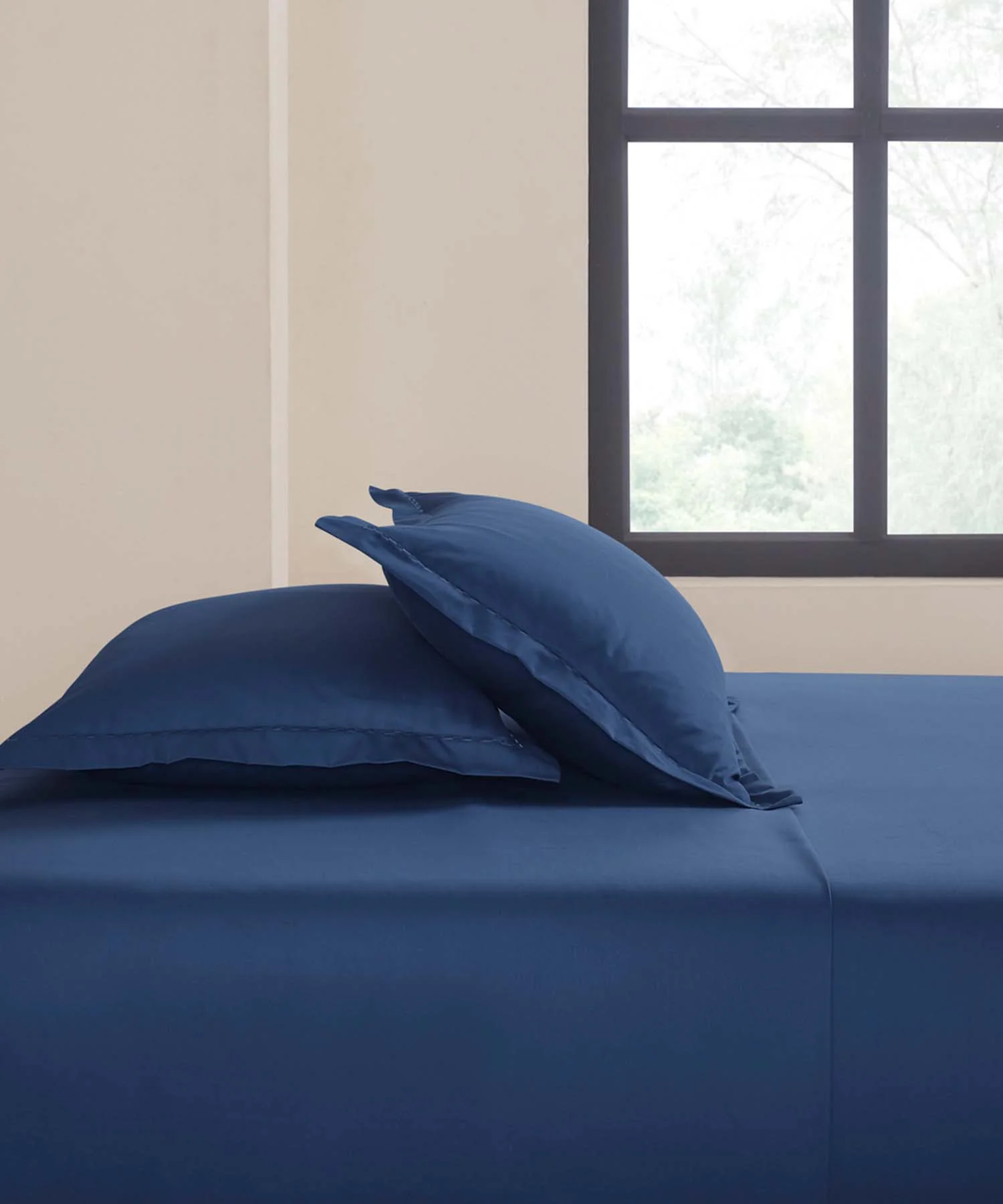 Nectarsoft Solid King Bedsheet Set, Metallic Blues| 400 TC Cotton| 4 Pillow Covers - Image 3