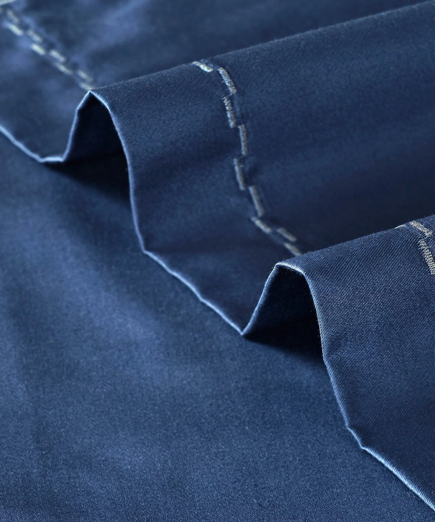 Nectarsoft Solid King Bedsheet Set, Metallic Blues| 400 TC Cotton| 4 Pillow Covers - Image 4
