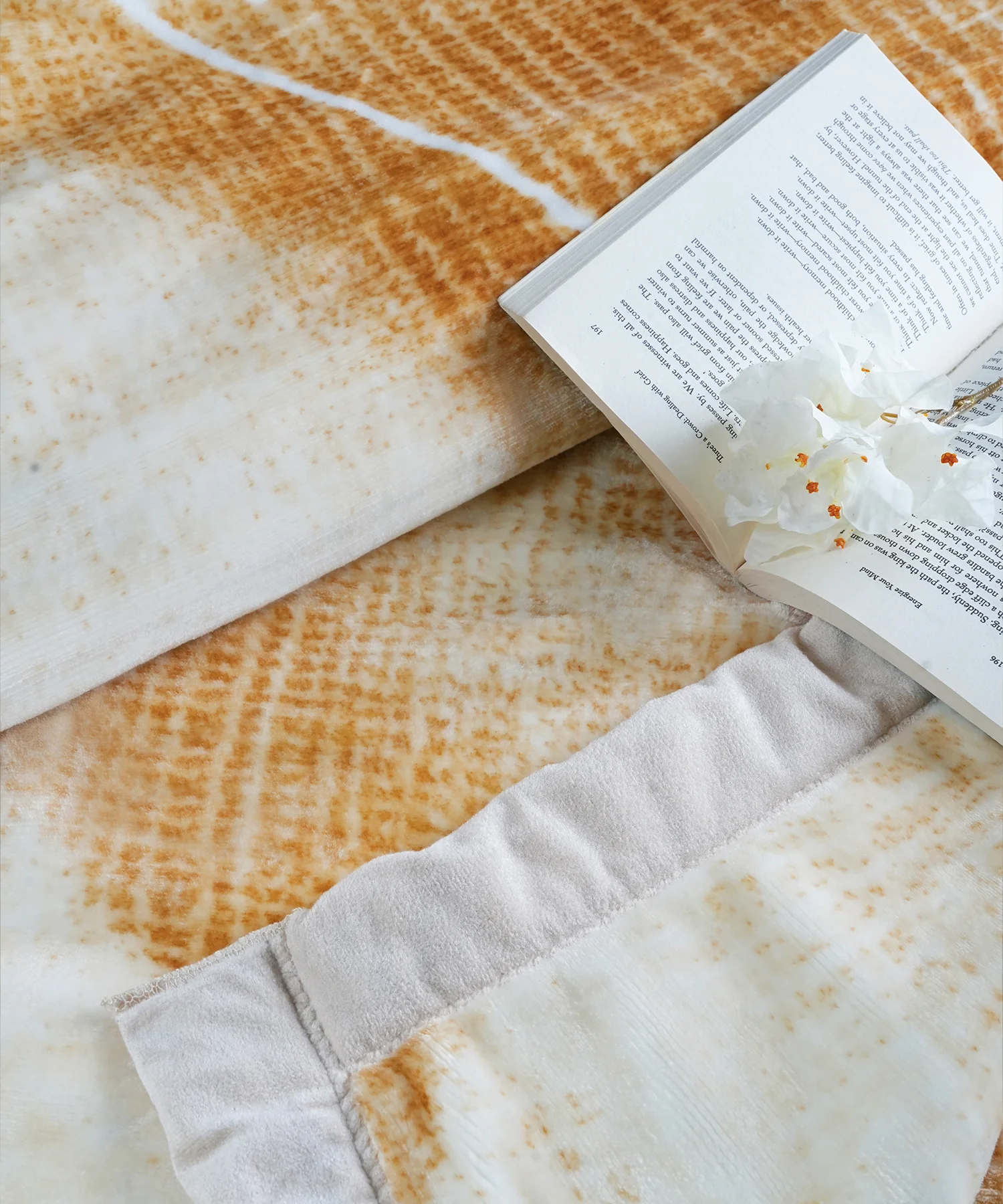 Classic Cozy Cocoon 2 ply Double Mink Blanket, Naomi|3.5 KG - Image 4