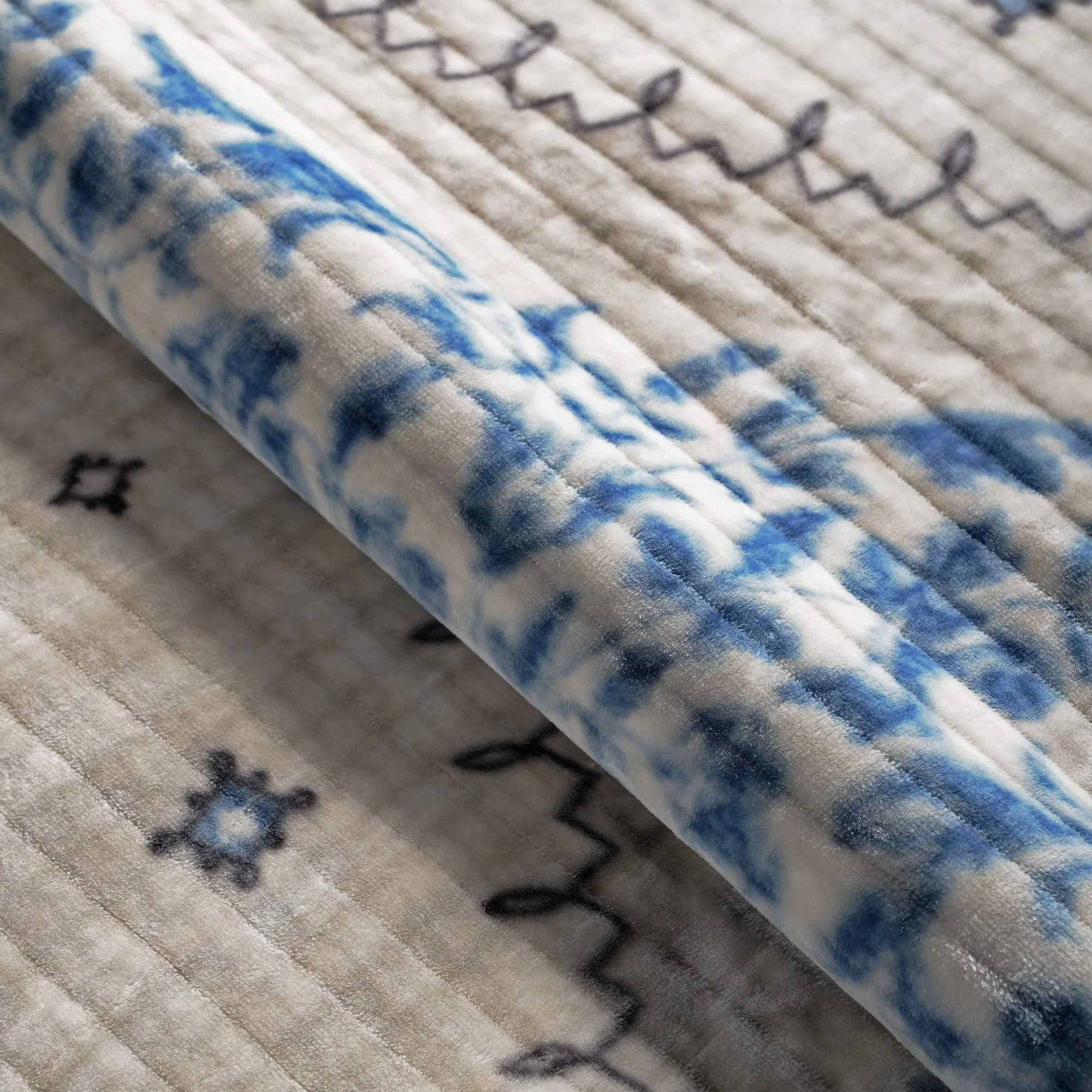 Classic Tranquil Touch 2 ply Double Blanket, Allure| 4 KG - Image 7