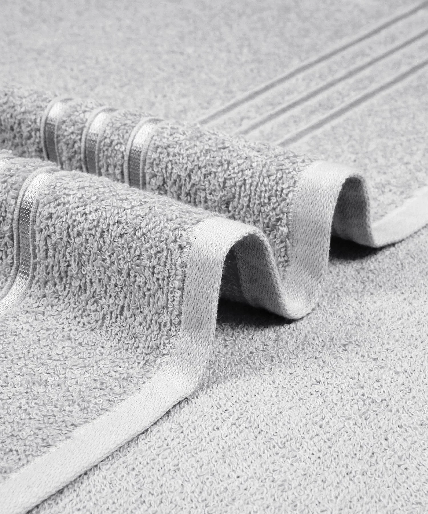 Comfort Living 1Pc Bath Towel, Ice Grey|400 GSM Cotton| Quicky Dry - Image 7