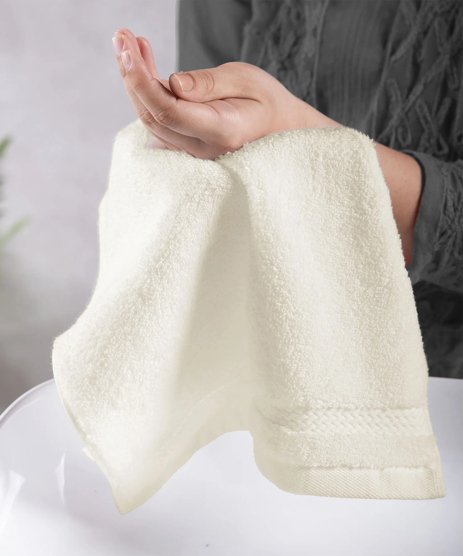 Luxury 6 PC Face Towel Set, Linen|625 GSM Cotton|Anti Microbial - Image 4