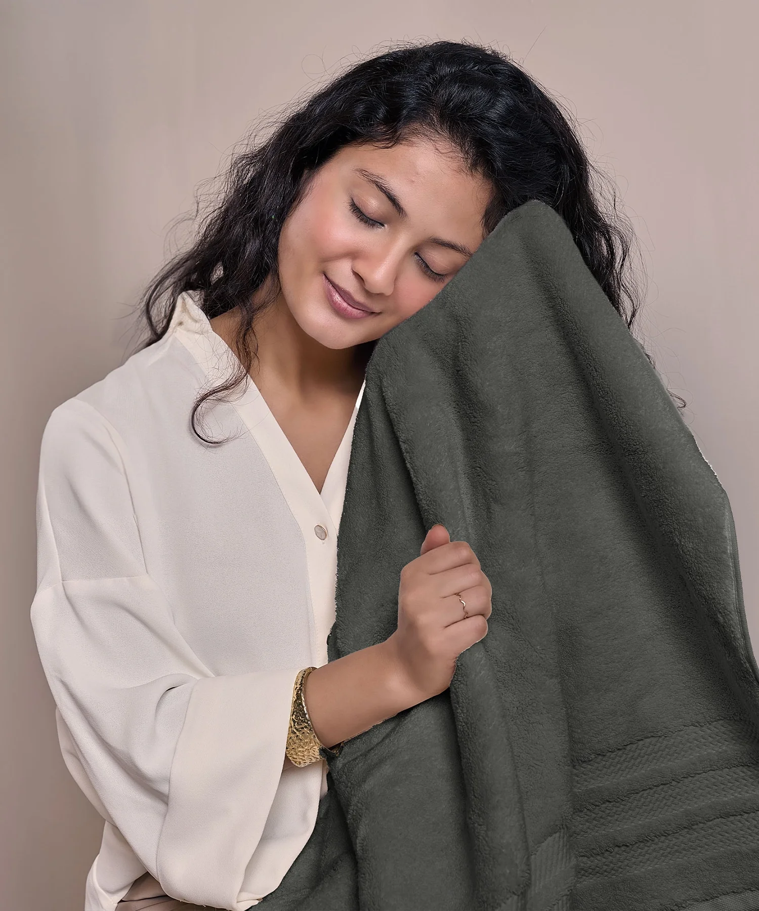Luxury 6 PC Towel Set, Charcoal|625 GSM Cotton|Anti Microbial - Image 4