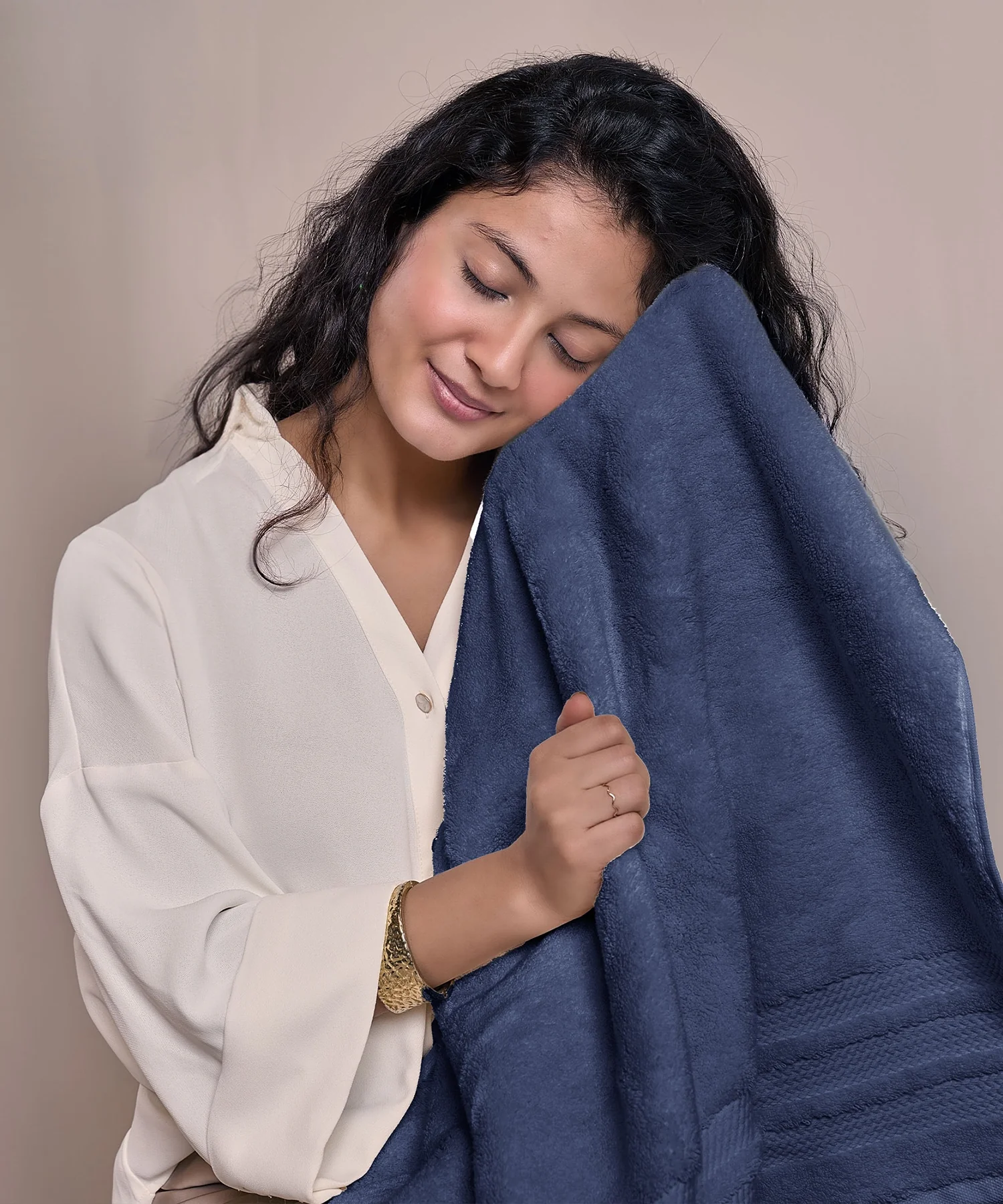 Luxury 6 PC Towel Set, Navy|625 GSM Cotton|Anti Microbial - Image 4