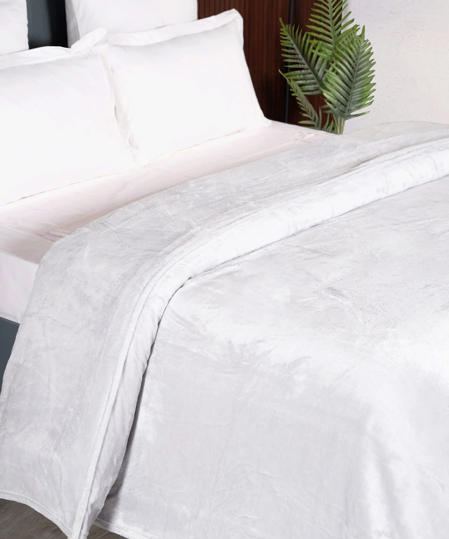 Home Essential Style me Solid 2 ply Double Blanket, 290GSM, 100% Polyster, Alloy - Image 4