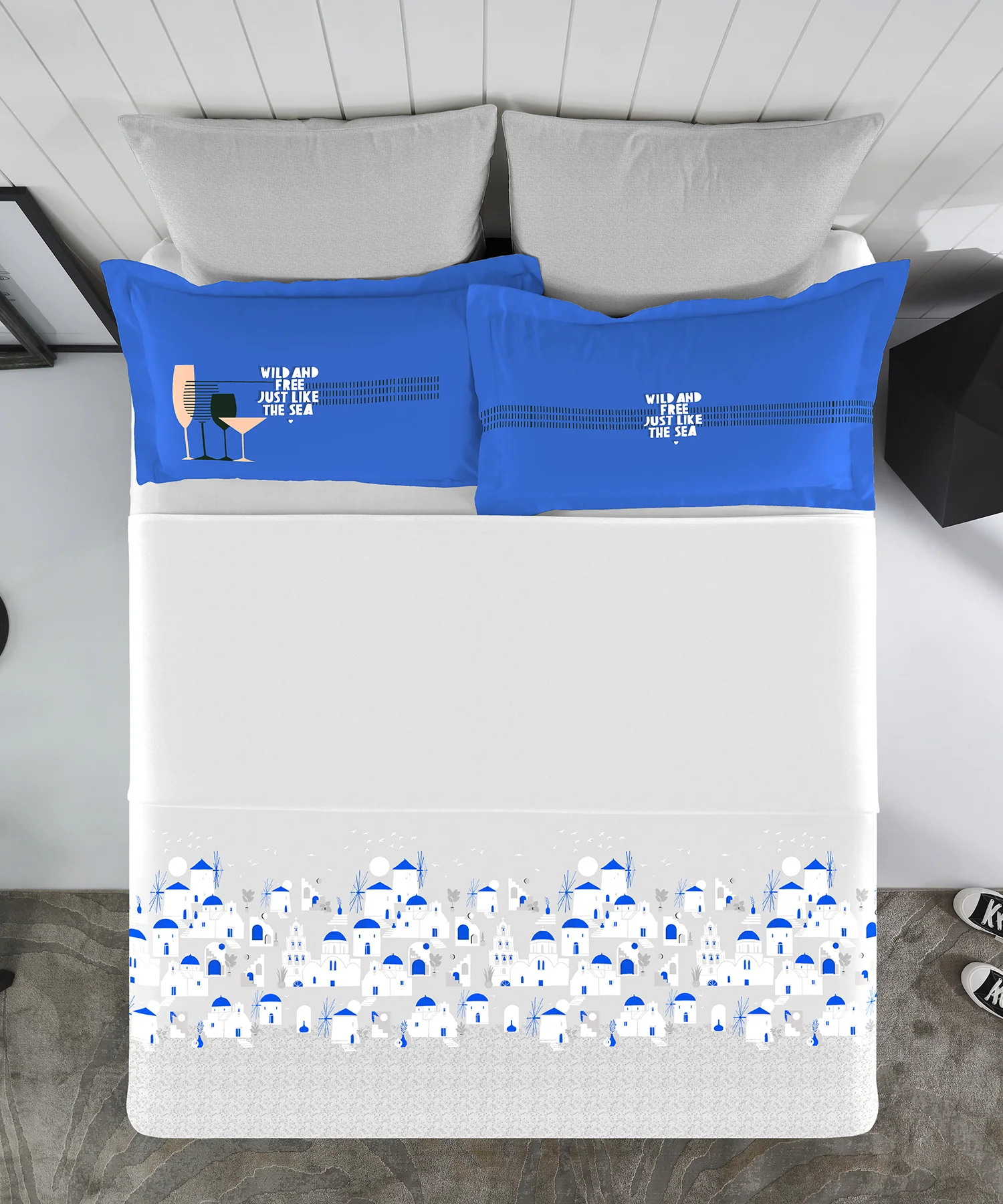 His & Her King Bedsheet Set, Soiree@Sea|144 TC Cotton| 2 Pillow Cover & 2 Cushion Covers - Image 4