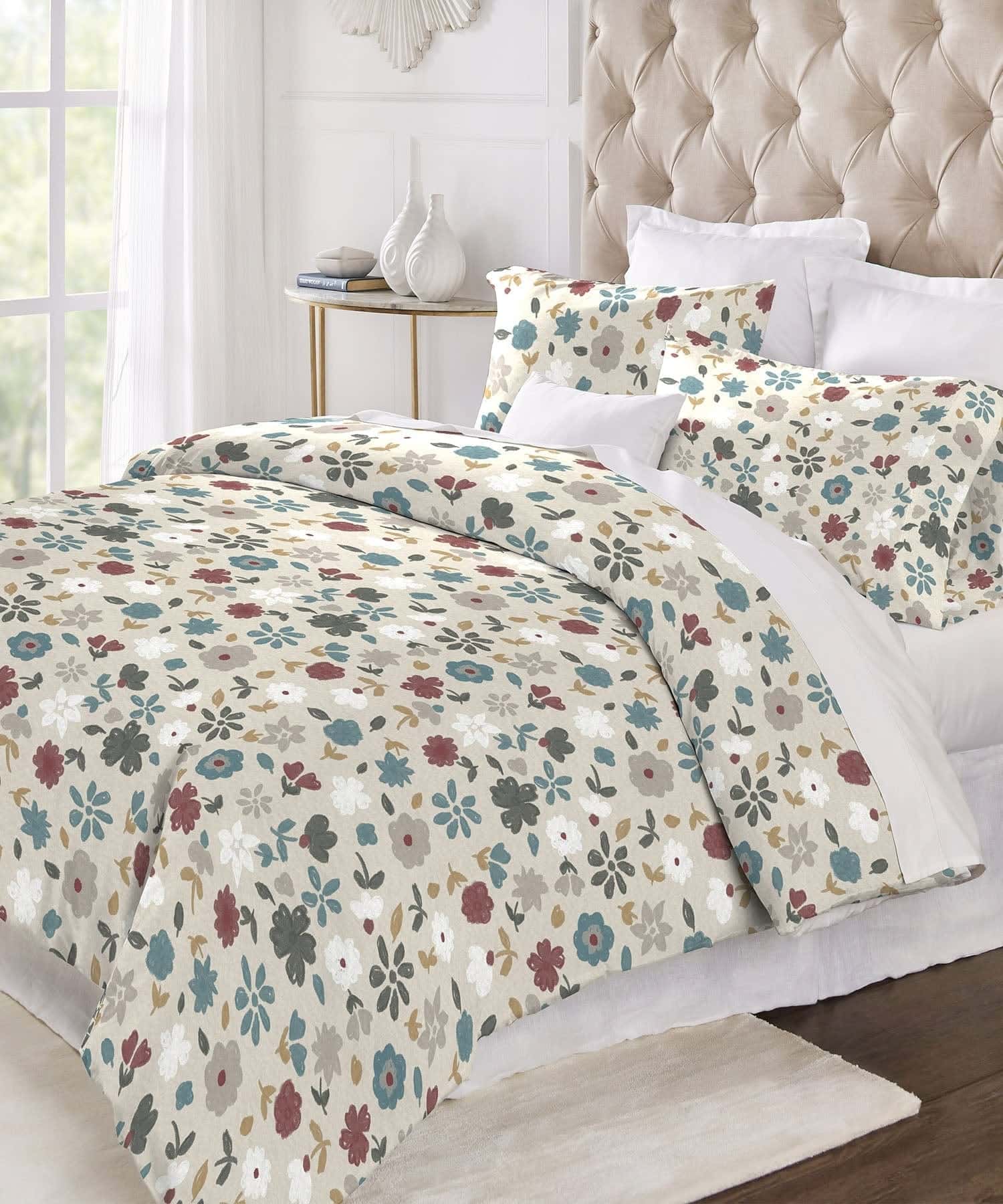 Home Essential Daphine Flannel King Bedsheet With 2 Pillow Cover, 144TC, 100% Micro Polyester, Printed, Beige - Image 2