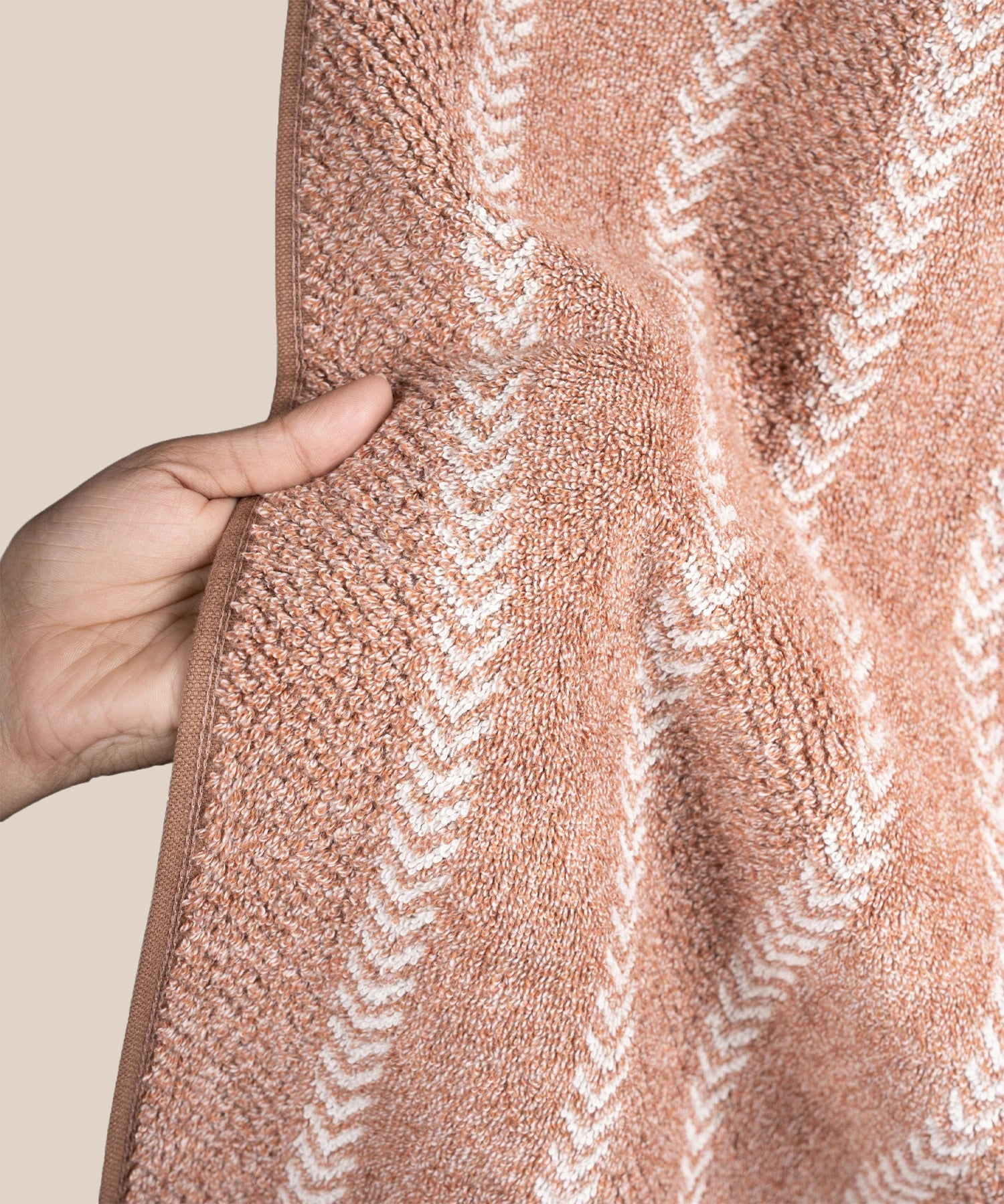 Indulgence By The FirePlace Bath Towel, Super Soft, Intricate Design, 600 GSM, Ginger - Image 5