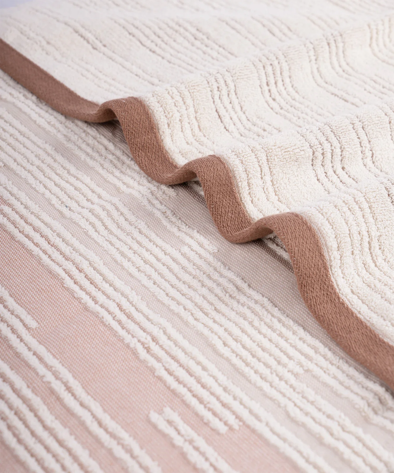 Indulgence By The FirePlace Bath Towel, Super Soft, Intricate Design, 600 GSM, Solstice - Image 6