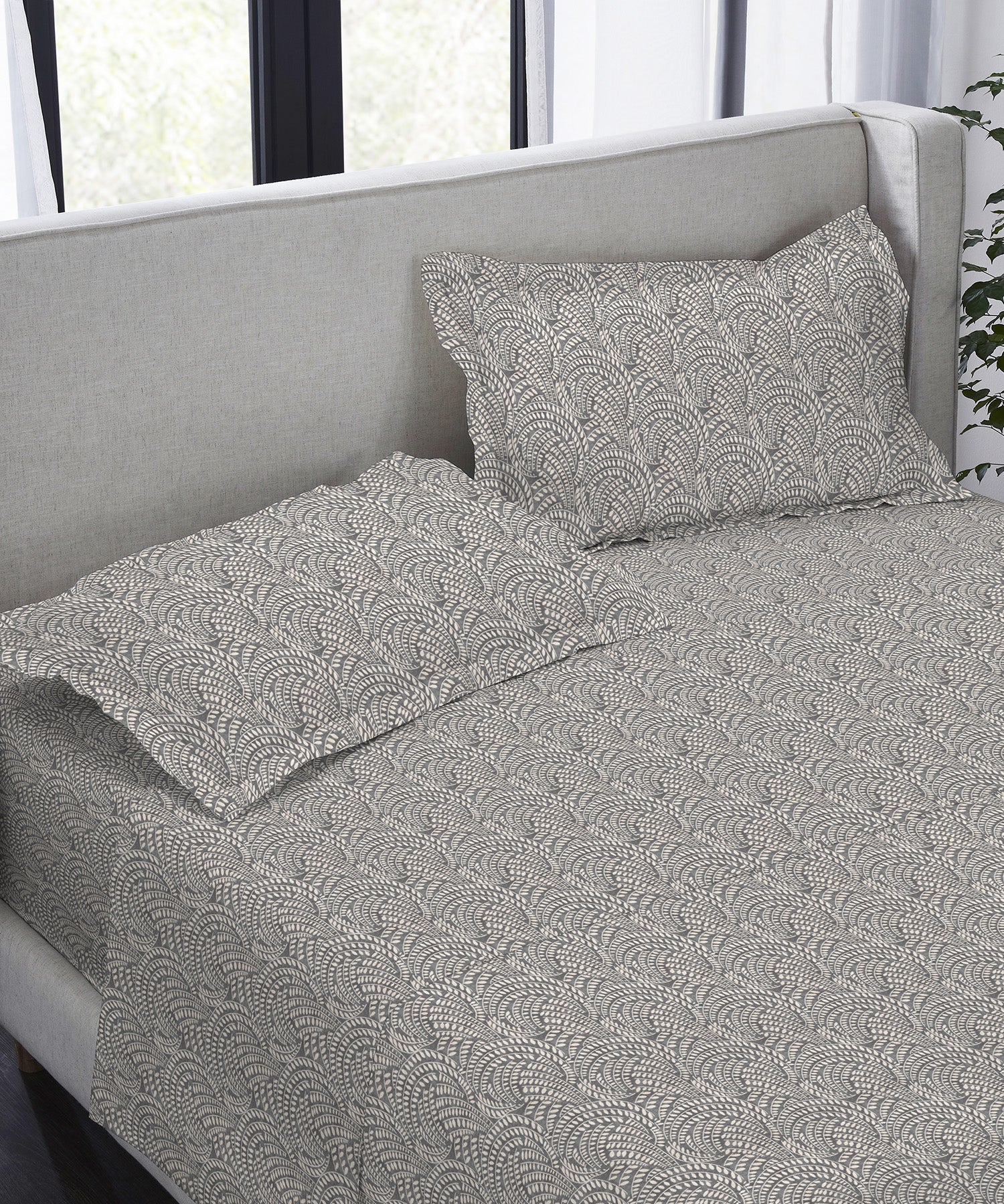 Indulgence King Bedsheet Set, Notch Charcoal|300 TC Cotton|4 Pillow Covers - Image 3