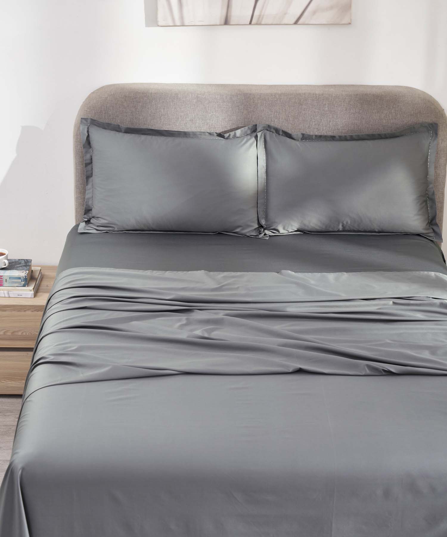 Indulgence Solid King Bedsheet, METAL GRAY |300 TC Cotton|2 Pillow Covers|Thermal Regulation - Image 5