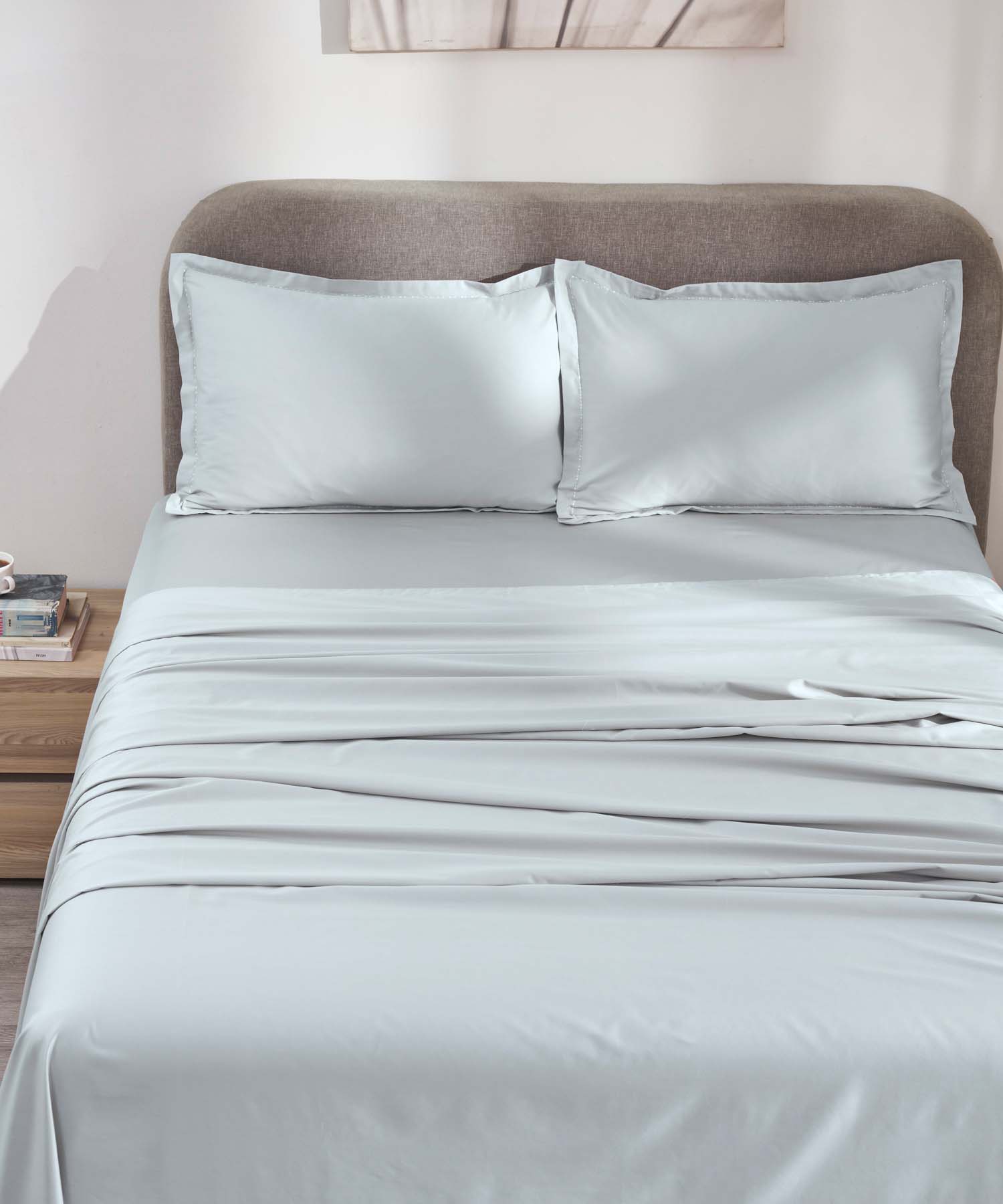 Indulgence Solid King Bedsheet, TEAL- MIST|300 TC Cotton|2 Pillow Covers|Thermal Regulation - Image 4
