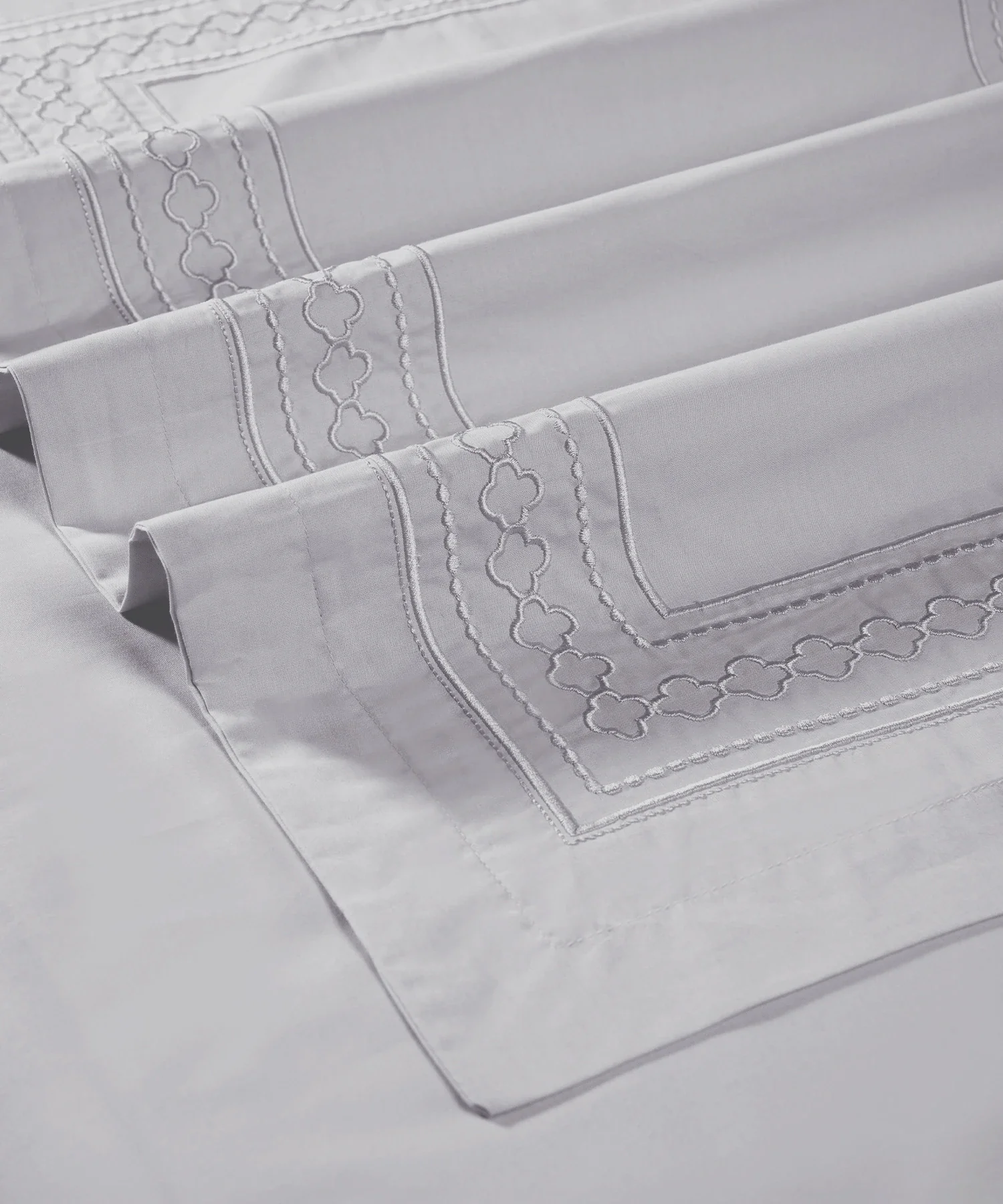 Nectarsoft Luxe Living Solid King Bedsheet Set, Watson, Silver Cloud|300 TC Cotton| 2 Pillow Cover - Image 5