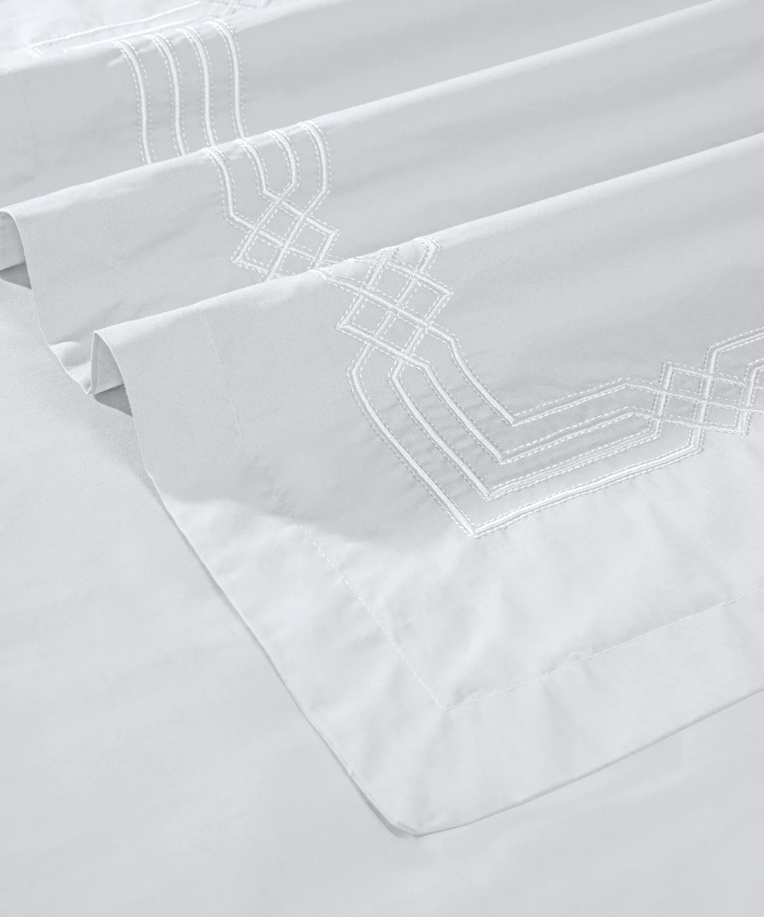 Nectarsoft Luxe Living Solid King Bedsheet Set, Renoir, Snow White|300 TC Cotton| 2 Pillow Cover - Image 5