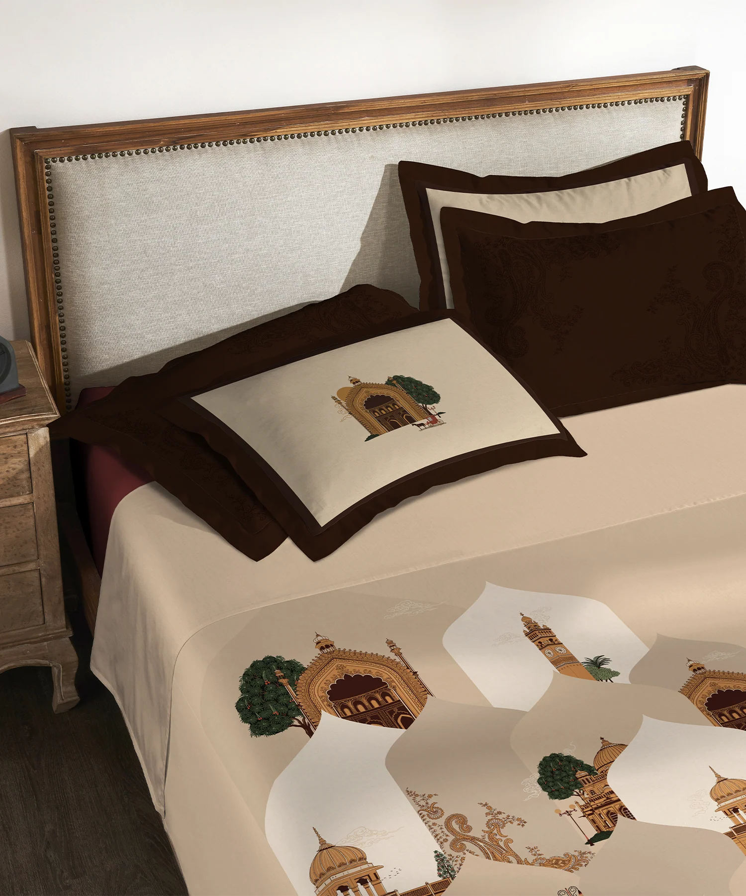 Classic Safarnama King Bedsheet Set, Awadhi Ride | 210 TC Cotton| 4 Pillow Covers - Image 2
