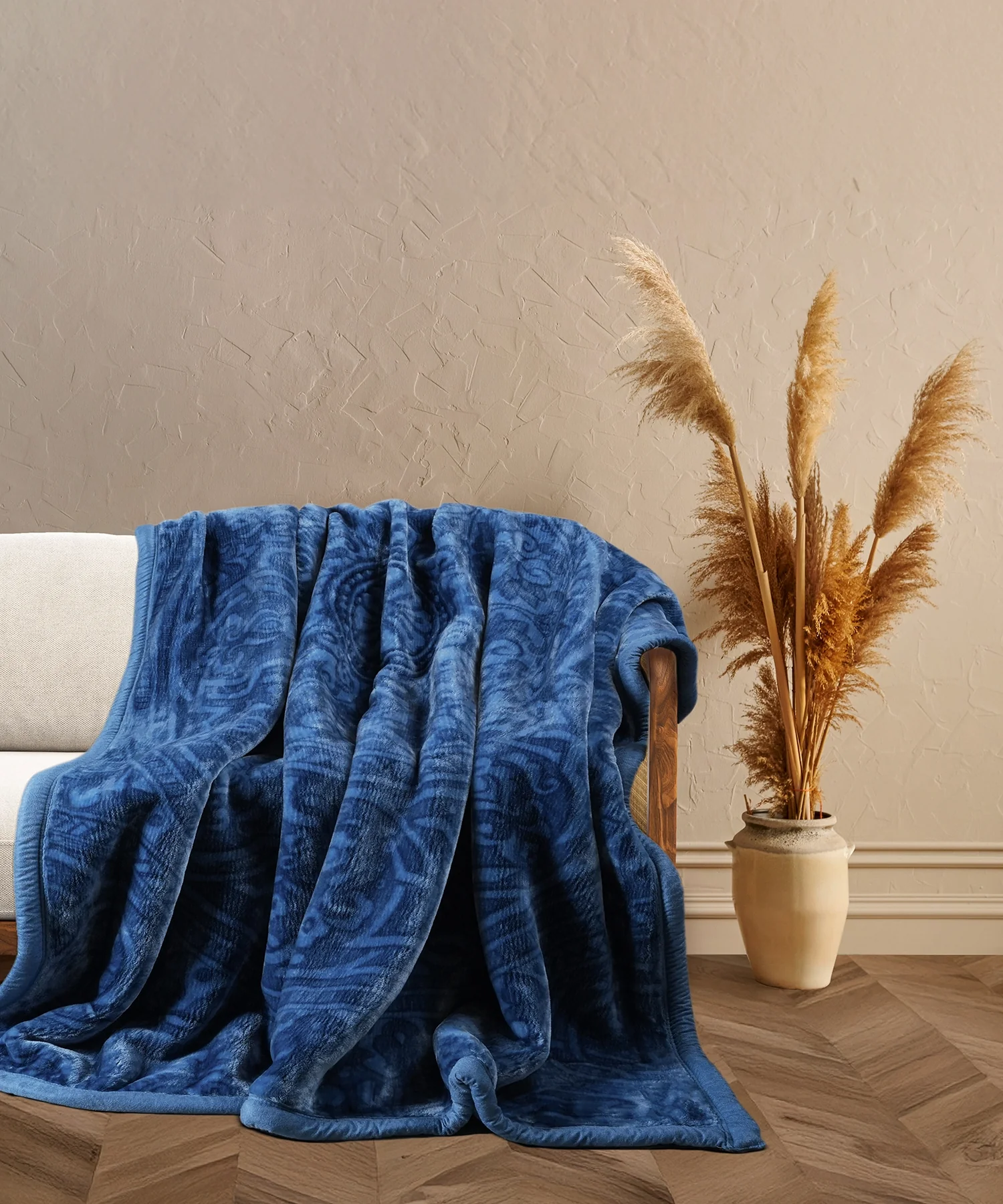 Sanskriti 2 ply Single Mink Blanket, Lipan Art| 3.2 KG - Image 4