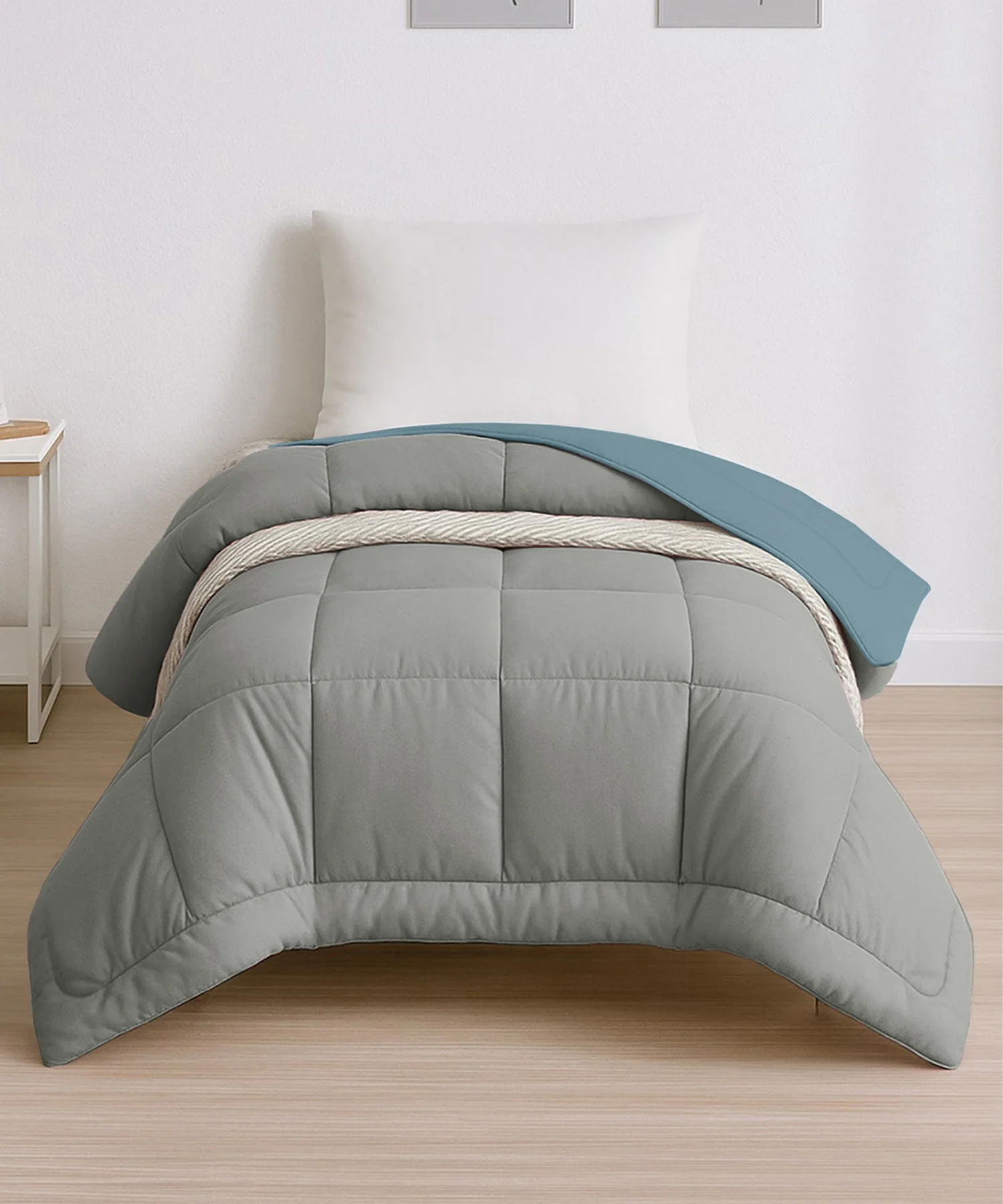 Soft Comfort Solid Single AC Comforter, Blue Fog|200 GSM Micro Polyester|Reversible