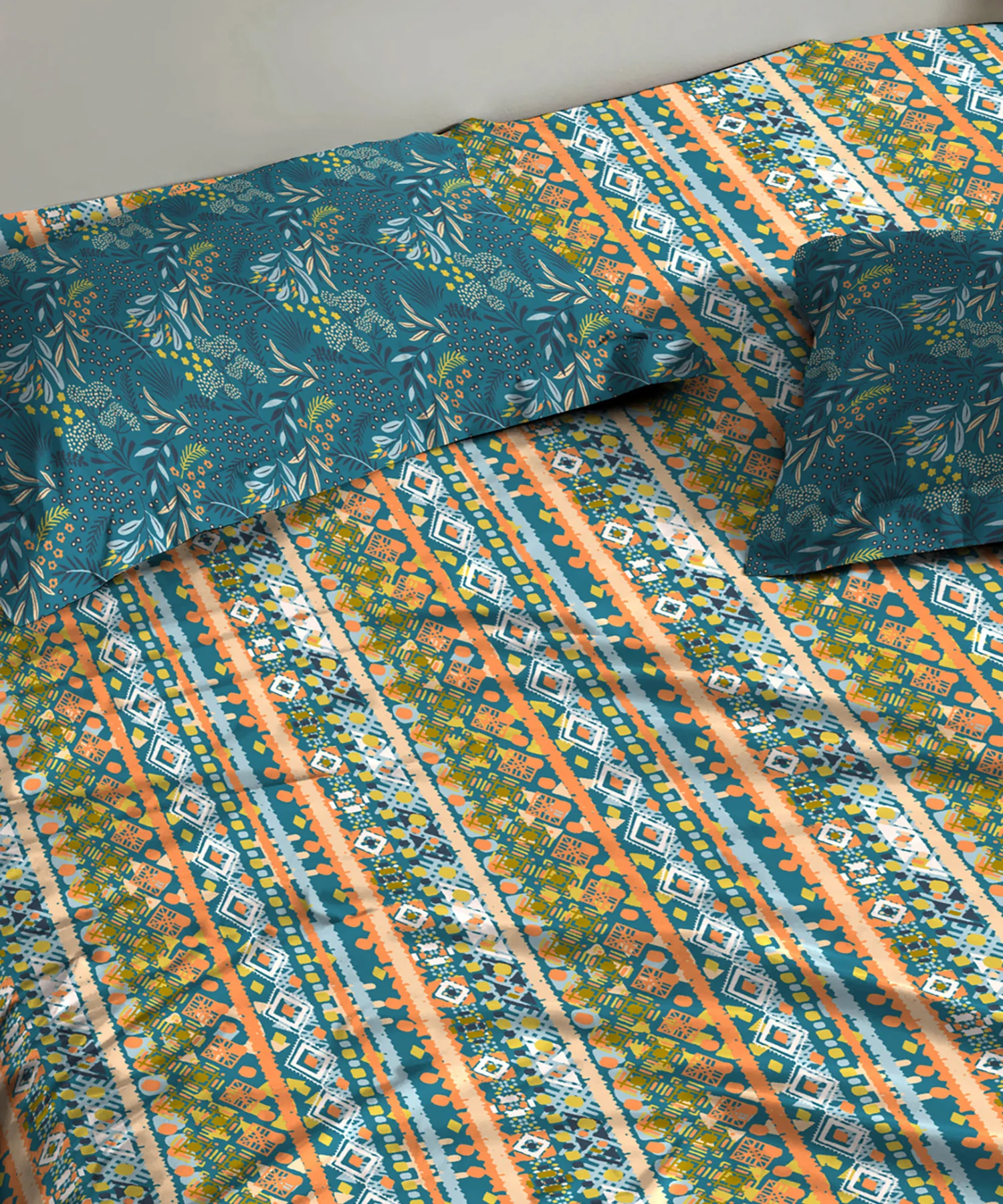 Urban Comfort Queen Bedsheet Set, Midnight Bloom|144 TC Cotton|2 Pillow Covers - Image 2